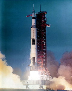 Start Apollo 9