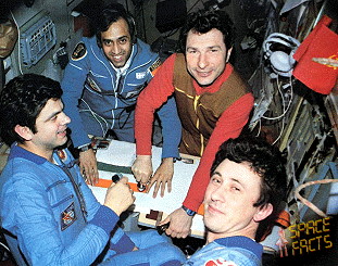 Soyuz T-11 visits Salyut 7