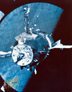 Soyuz 4 and 5 prior to docking