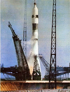 Soyuz 4 launch