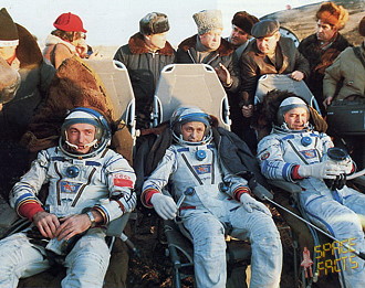 Soyuz T-14 recovery