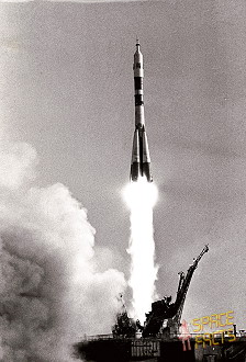 Soyuz T-2 launch