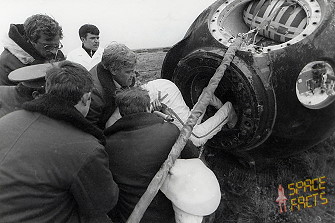 Soyuz T-7 recovery