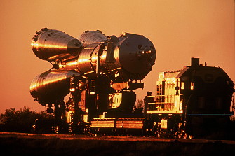 Soyuz TM-20 rollout