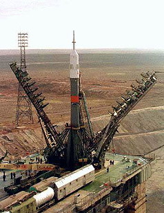 Soyuz TM-30 rollout