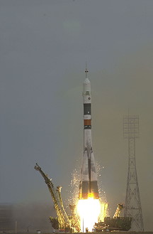 Soyuz TM-33 launch