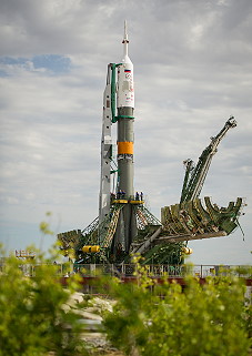 Soyuz TMA-04M on launch pad