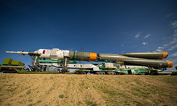 Soyuz TMA-04M rollout