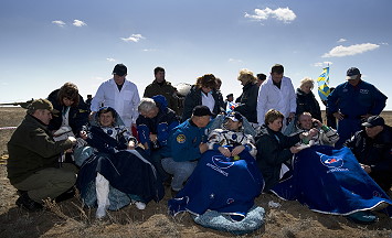 Soyuz TMA-13 recovery