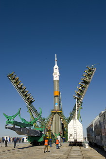 Soyuz TMA-15 on launch pad