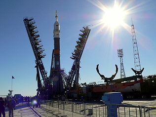 Soyuz TMA-7 on launch pad