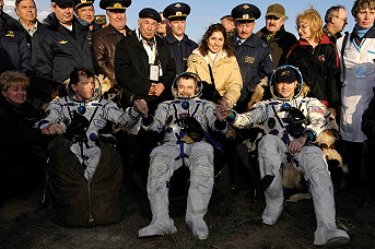 Soyuz TMA-9 recovery