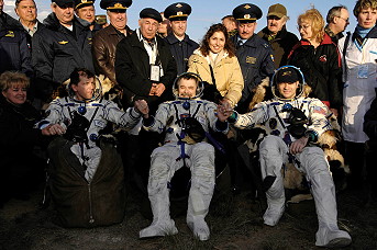 Soyuz TMA-9 recovery