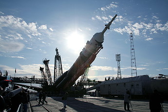 Soyuz TMA-9 rollout