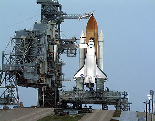 STS-103 auf der Startrampe