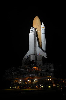 STS-133 auf dem Weg zur Startrampe