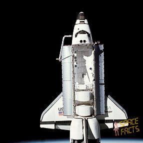 STS-7 im Orbit