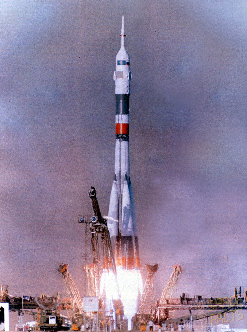 Image result for soyuz tm-18 launch