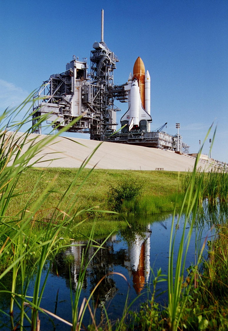 STS68 on launch pad