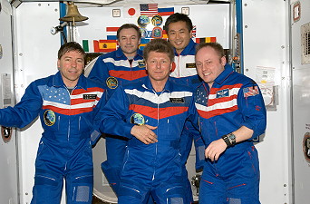 traditionelles Bordfoto ISS-18 und 19