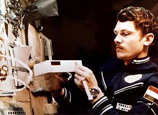 Farkas an Bord von Saljut 6