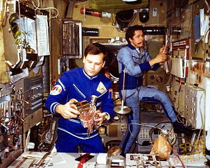 Sojus 40 besucht Saljut 6