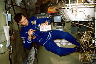 Sojus 40 besucht Saljut 6