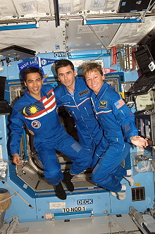 traditionelles Bordfoto Sojus TMA-11