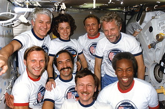 traditionelles Bordfoto STS-61A