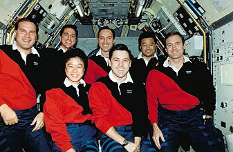 traditional in-flight photo STS-65