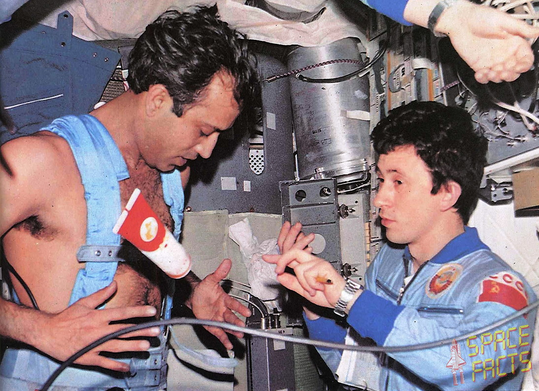 Soyuz T-11 onboard Salyut 7