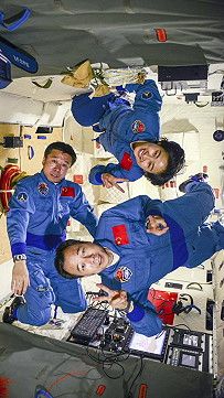 life onboard Tiangong