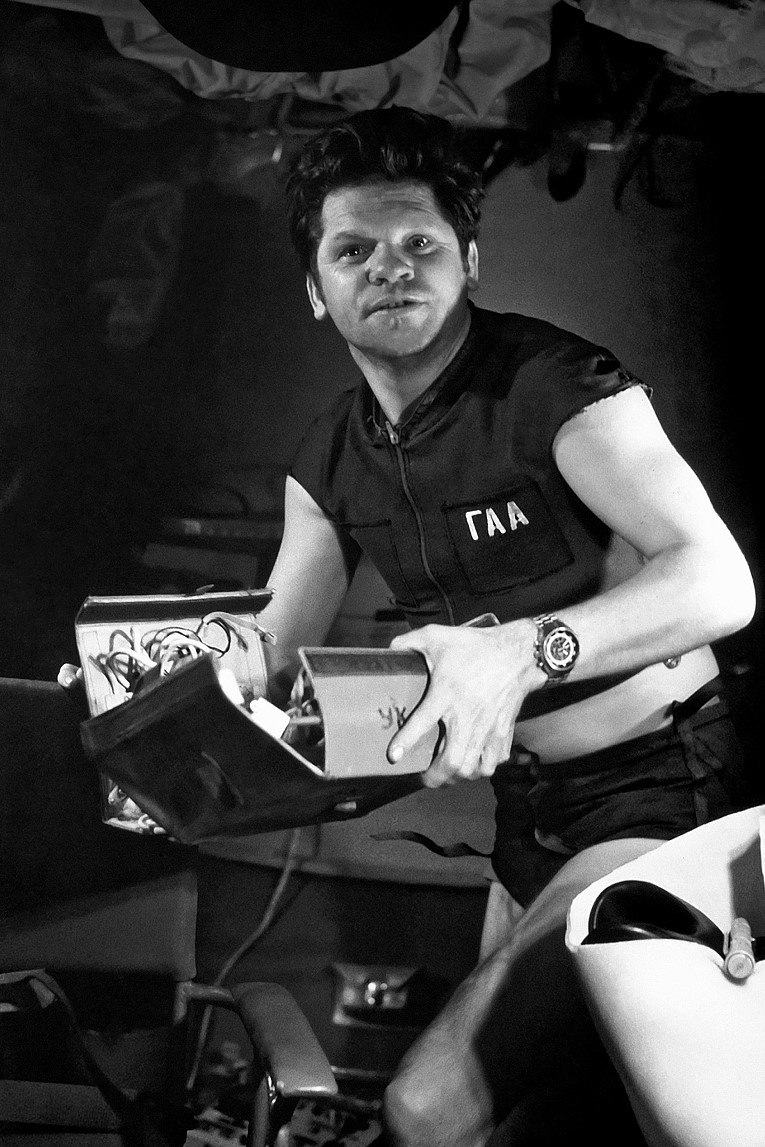 life onboard Salyut 4