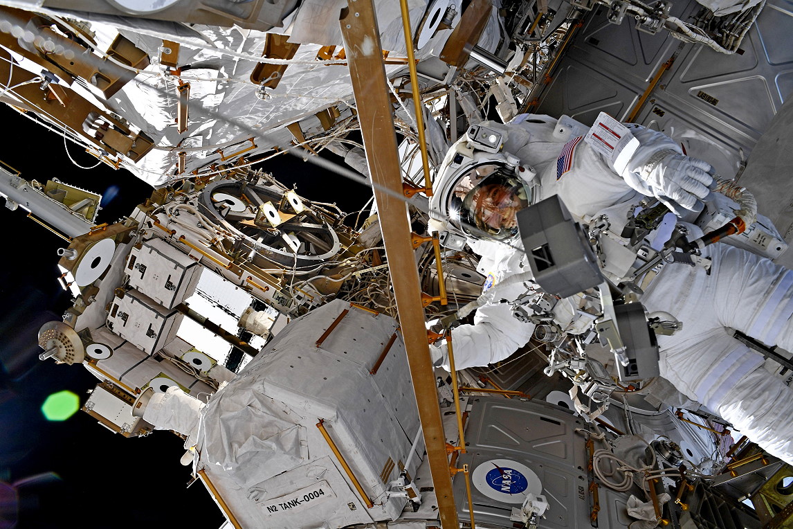 EVA Robert Behnken am 01. Juli 2020