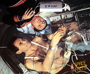 Sojus 27 besucht Saljut 6