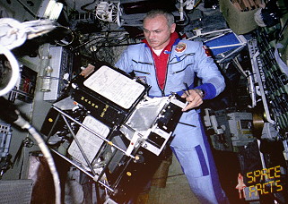 Dshanibekow an Bord von Saljut 7