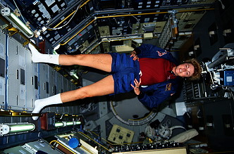 Hughes-Fulford an Bord des Space Shuttle