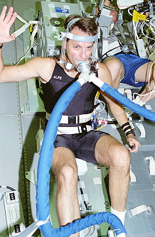 Linnehan an Bord des Space Shuttle