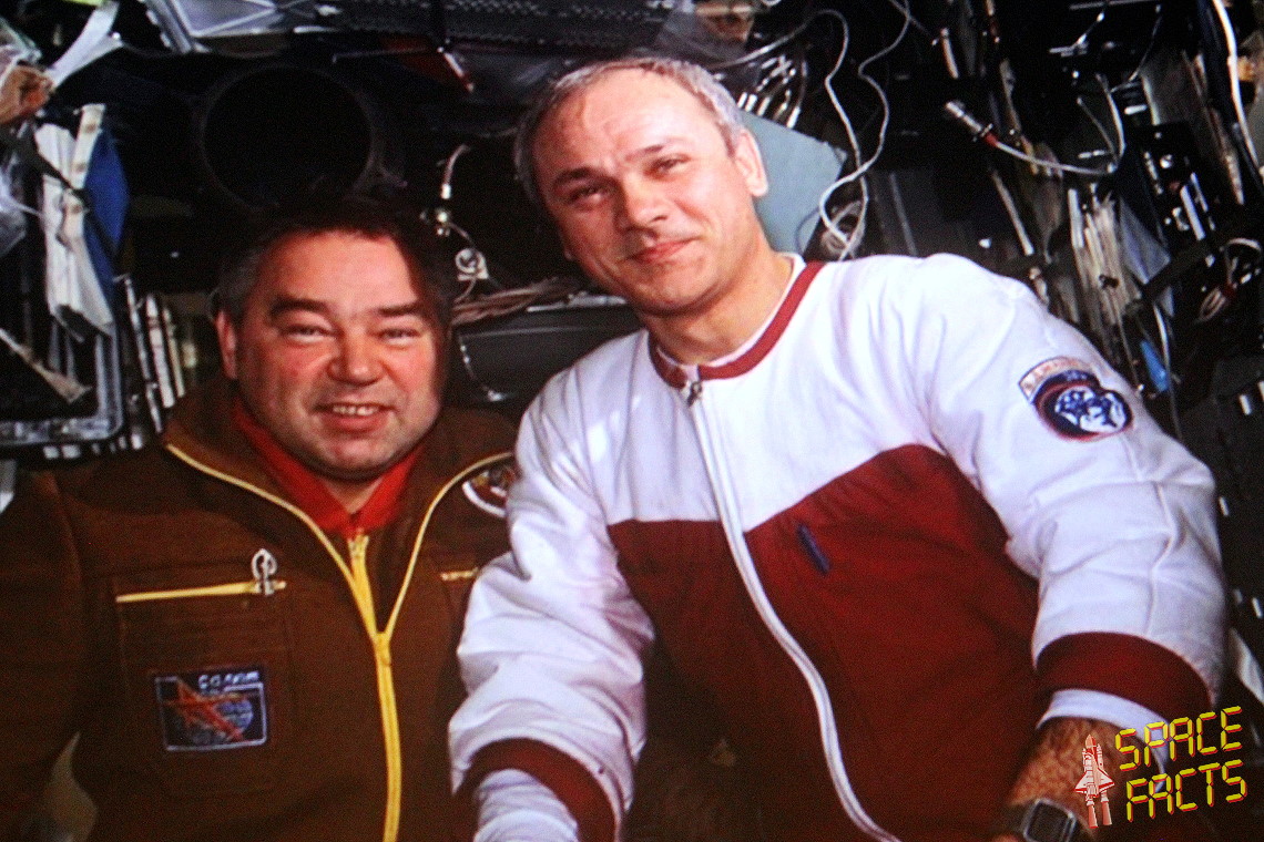 Crew an Bord von Saljut 7