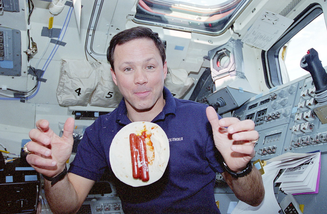 Thuot an Bord des Space Shuttle