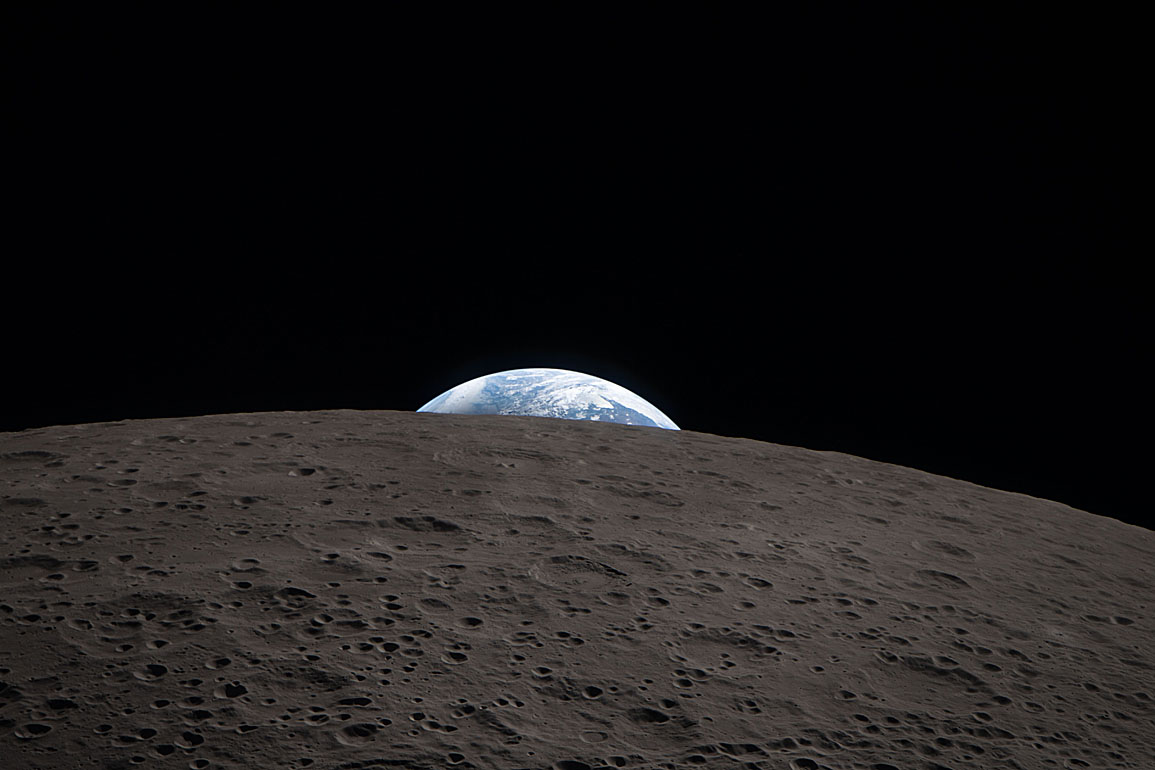 Der Mond w�hrend des Vorbeifluges