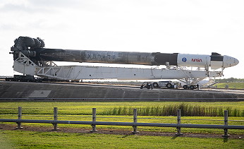 SpaceX Crew-4 auf dem Weg zur Startrampe