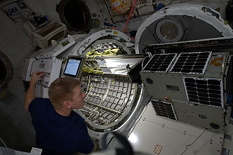 Vorbereitung eines Satelliten-Starts