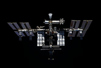 ISS von Sojus MS-19 aus gesehen
