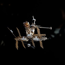 Mir von STS-74 aus gesehen
