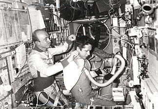 Haircut on Salyut 7 Haircut on Salyut 7