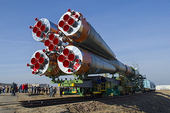 Soyuz MS-12 rollout