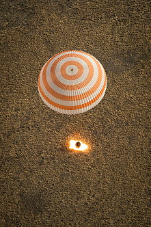 Soyuz TMA-08M landing