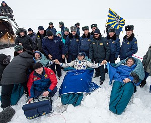 Soyuz TMA-10M recovery