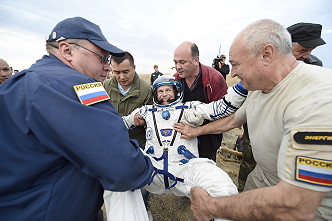Soyuz TMA-16M recovery